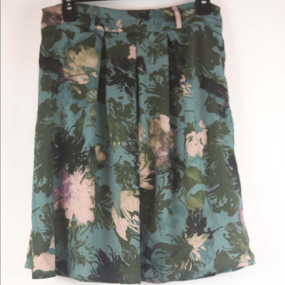 Flower printed skirt